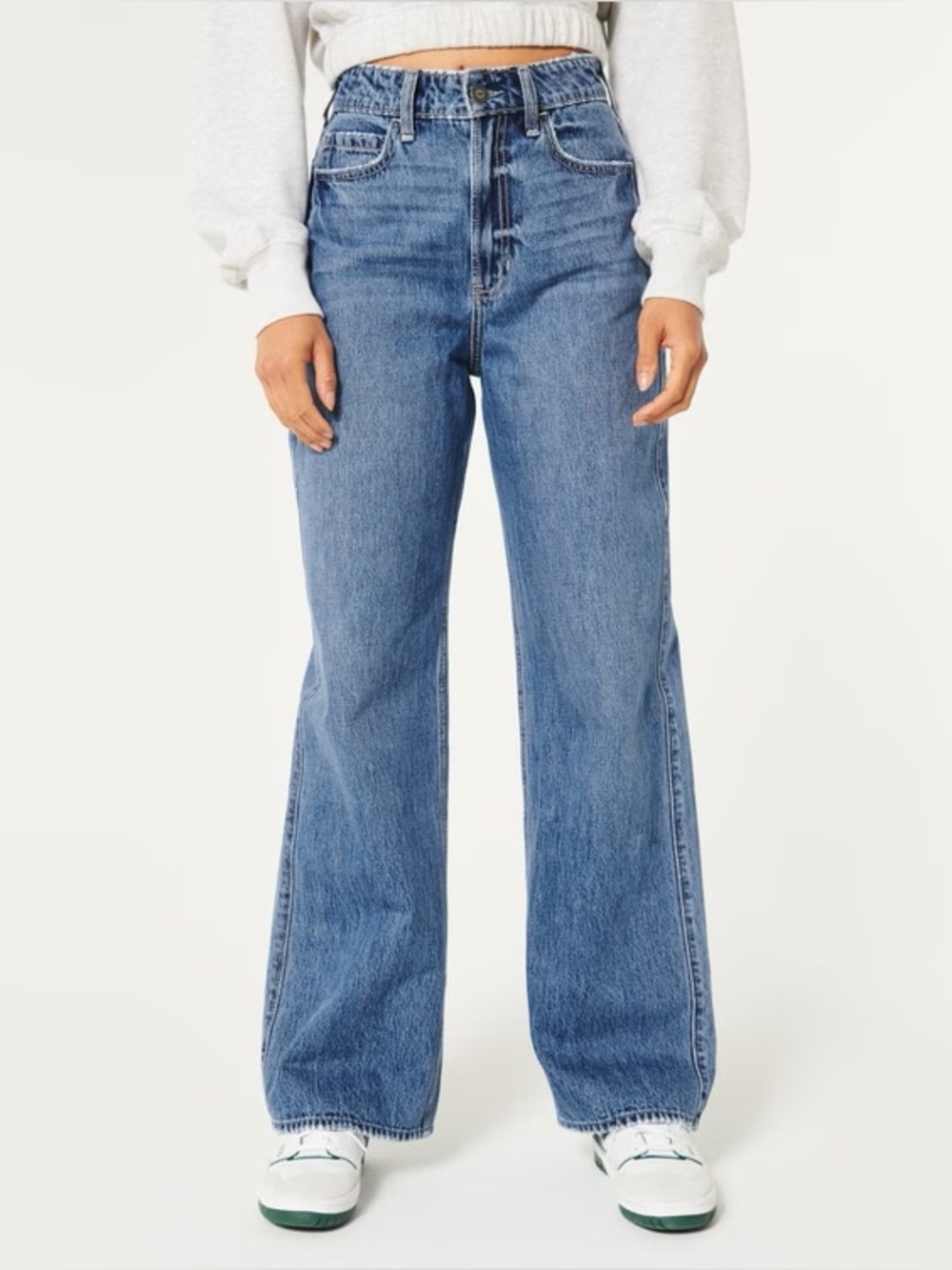 Women's Ultra High-Rise Baggy Jeans